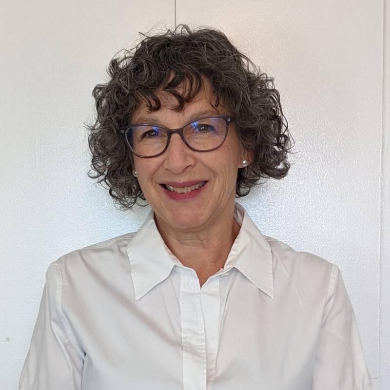 Debbie Ribbink Who We Are – Next Chapter Concierge